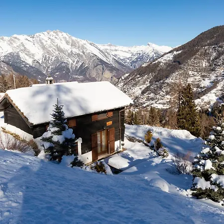 Cozy Mountain Getaway Les Marmottes Hotel