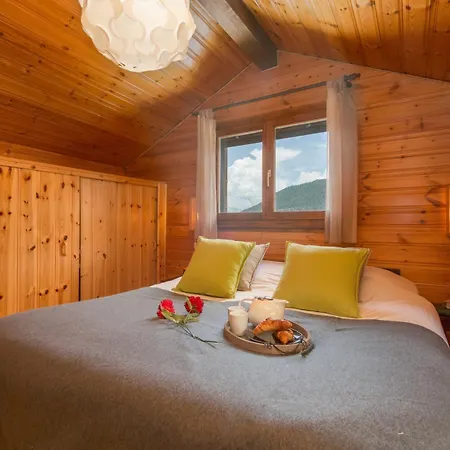 Cozy Mountain Getaway Les Marmottes